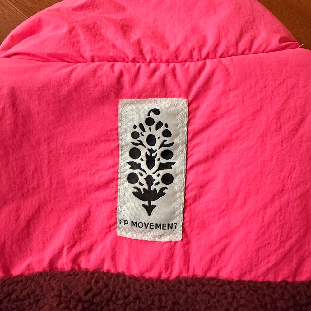 Free People Pink Fleece Journey Ahead Vest - Size S - Picture 8 of 10